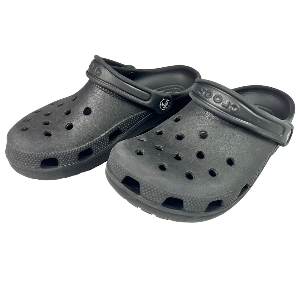 Crocs Classic Clogs Black Slip On Comfort Shoes Mens 6 Womens 8 Sandals Beach